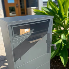 Parcel and Letter Safe (50 x 38 x 112cm)