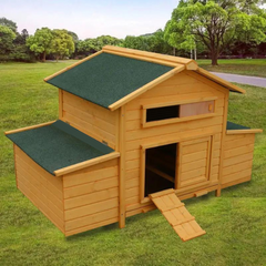 The Hen Den Chicken Coop – 8-12 Birds - Natural Wood