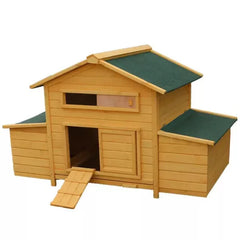 The Hen Den Chicken Coop – 8-12 Birds - Natural Wood