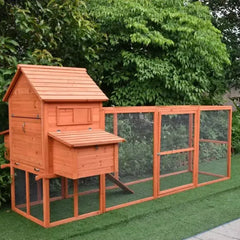 The Eggland Chicken Coop & 20kg Layers Feed Starter Bundle – Natural Wood Hen House (6-9 Birds) with Complete Poultry Nutrition